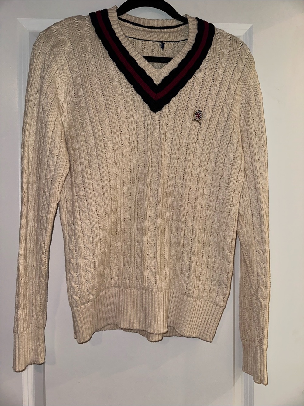 Tommy Hilfiger Cream Cable-Knit V-Neck Sweater with Navy and Burgundy Trim
